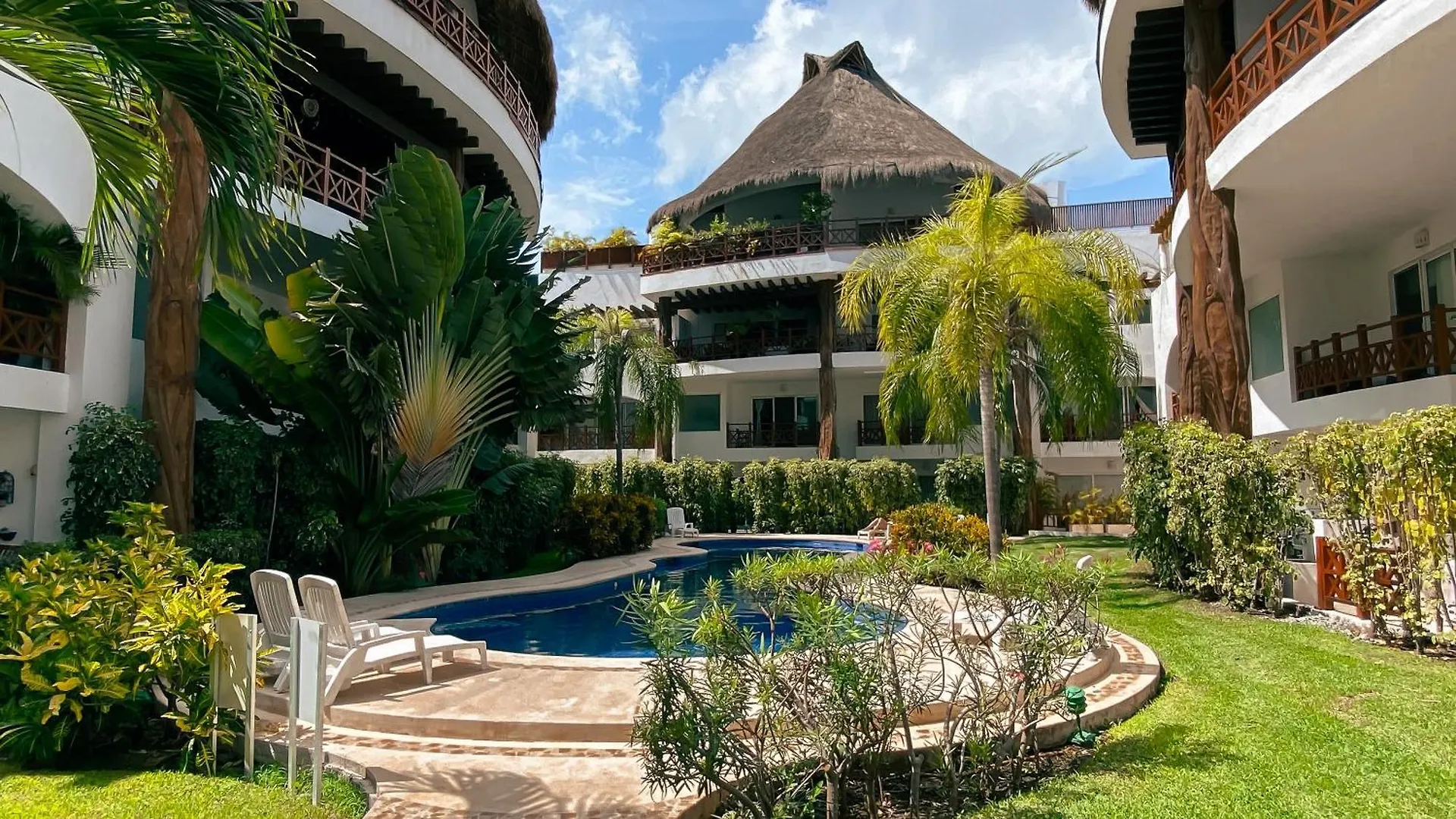 3 Bedroom Apartment Heart Playa! Playa del Carmen