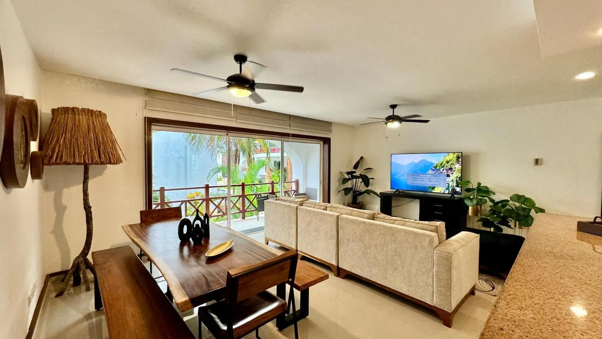 3 Bedroom Apartment Heart Playa! Playa del Carmen