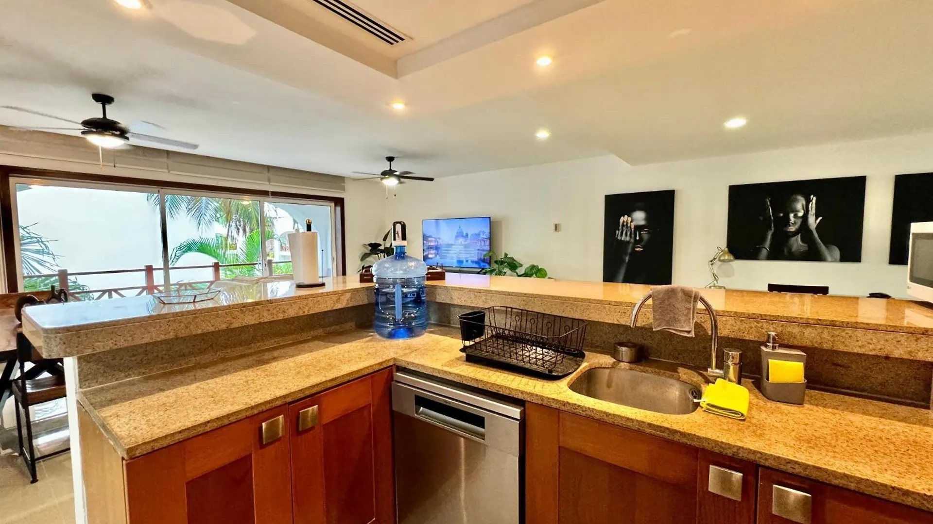 3 Bedroom Apartment Heart Playa! Playa del Carmen Mexico