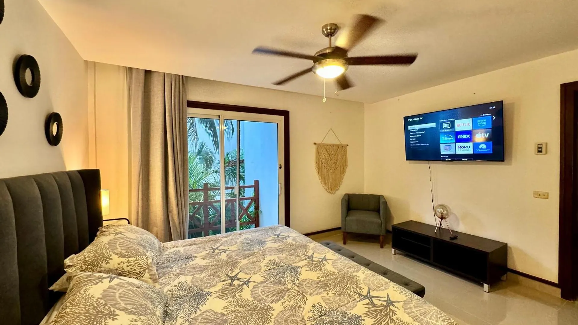 3 Bedroom Apartment Heart Playa! Playa del Carmen