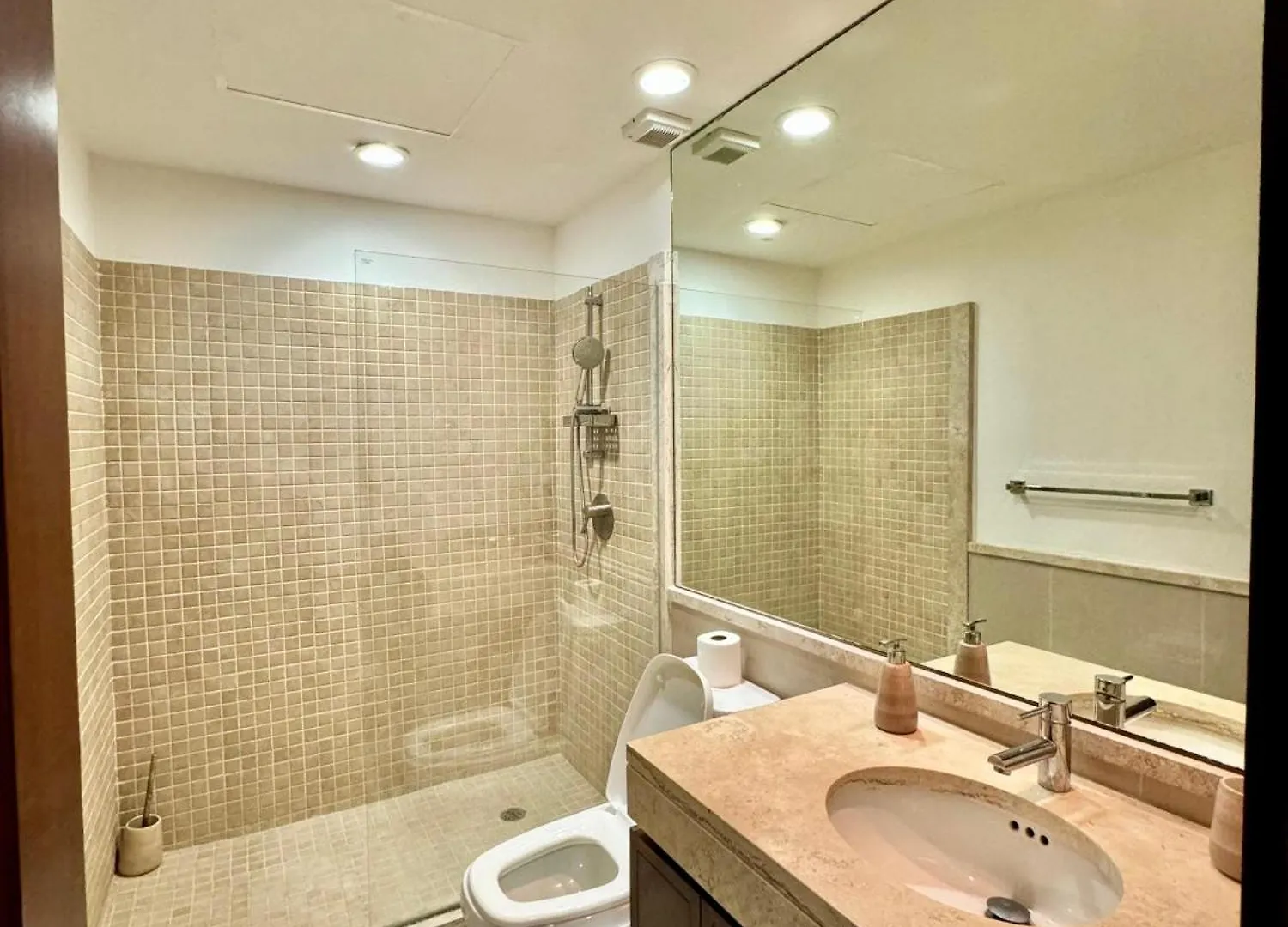 3 Bedroom Apartment Heart Playa! Playa del Carmen